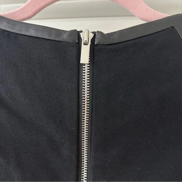 Diane Von Furstenberg Black Fit & Flare Skater Dress, Leather Details, Size 0 - Picture 10 of 11